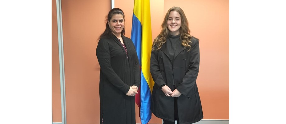 Embajada de Colombia apoya y participa en Iniciativa “Girls Run The World”