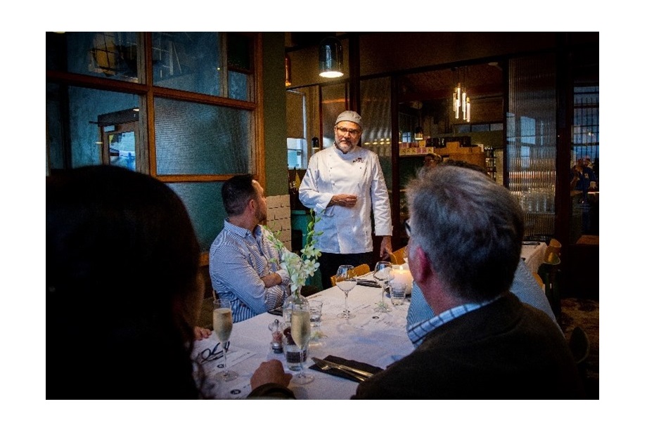 Cena en Café St.ALi en South Melbourne. Foto: Erin Lee 2022