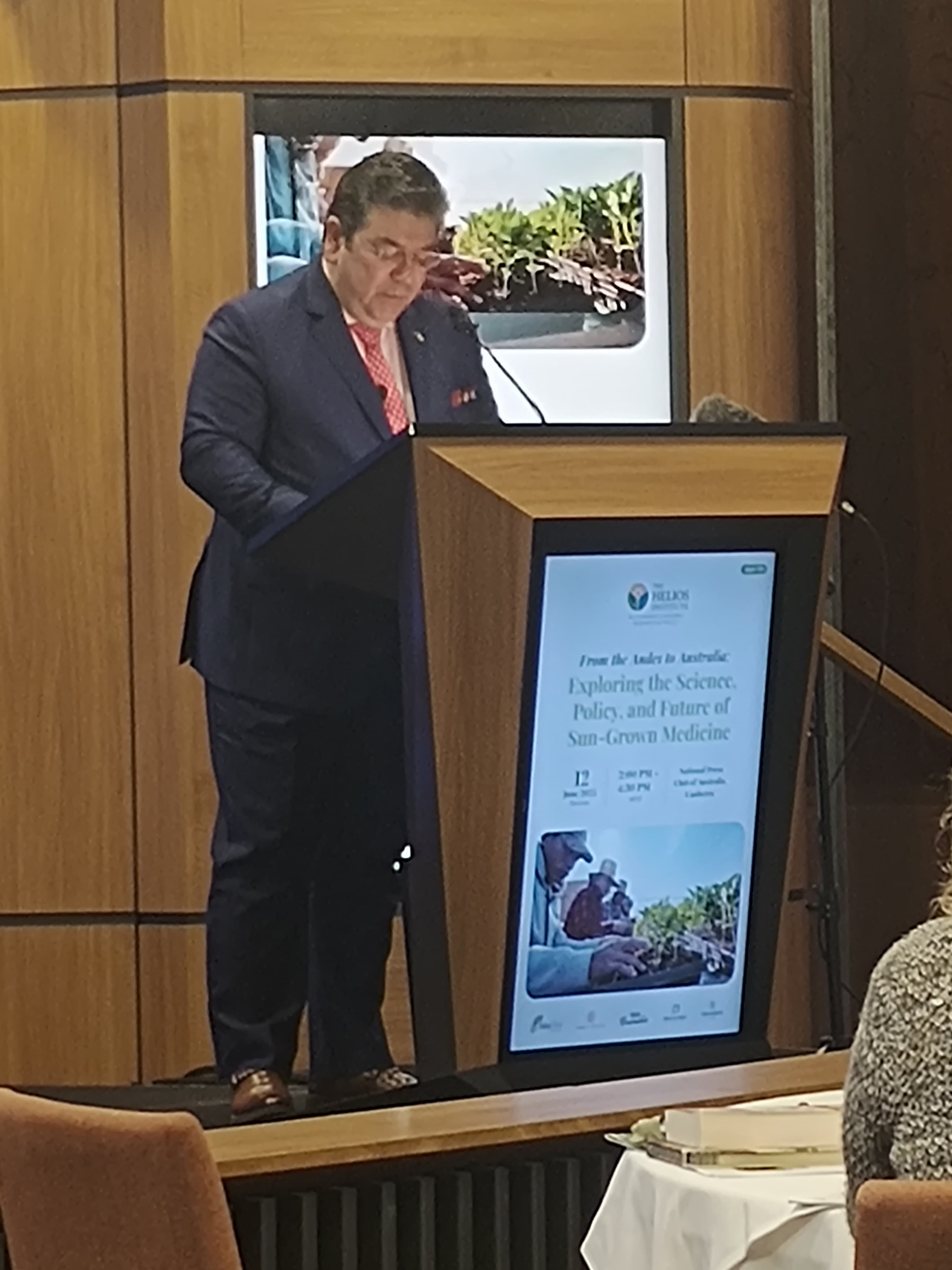 Embajada de Colombia apoya la industria nacional del cannabis medicinal en Australia