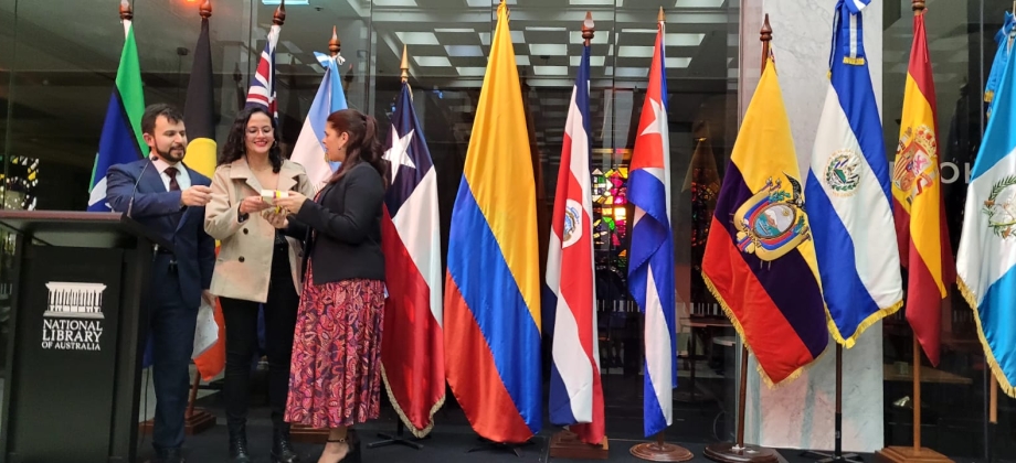 La Embajada de Colombia participó en la conmemoración del Día del Idioma Español en la Biblioteca Nacional de Australia