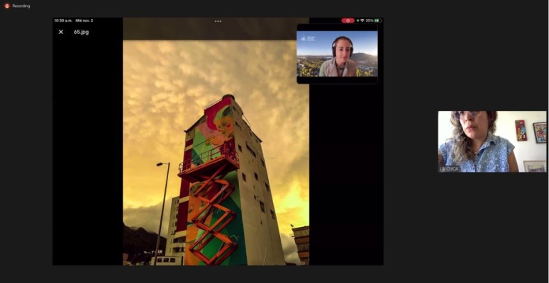 Lili Cuca presenta una Intervención en un edificio alto Captura de pantalla: Embajada de Colombia ante Australia