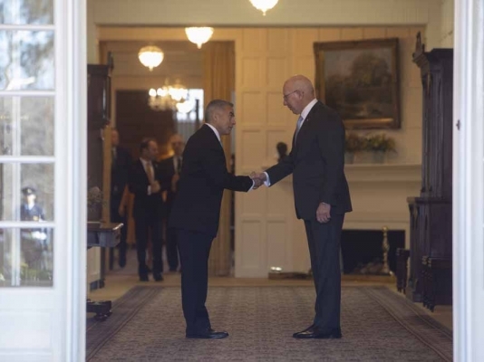 El Embajador Oscar Atehortúa presentó sus credenciales ante el Gobernador General de la Mancomunidad de Australia